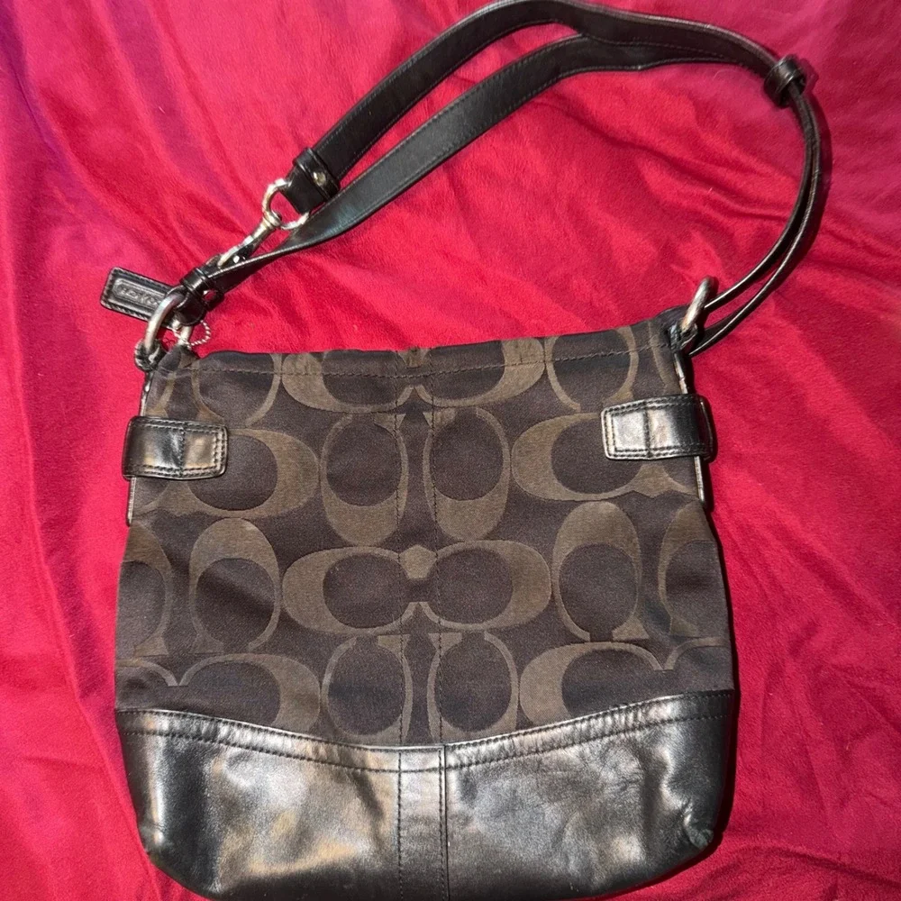 Coach Crossbody Bag Womens Medium Brown Black Signature C‎ F18862 Y2K Classic